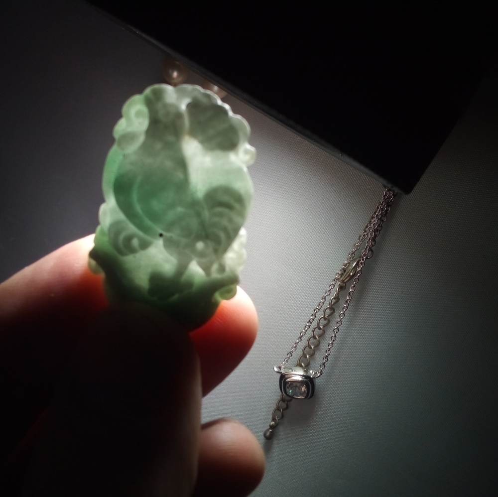 Jade jewelry Chinese Japanese pendant